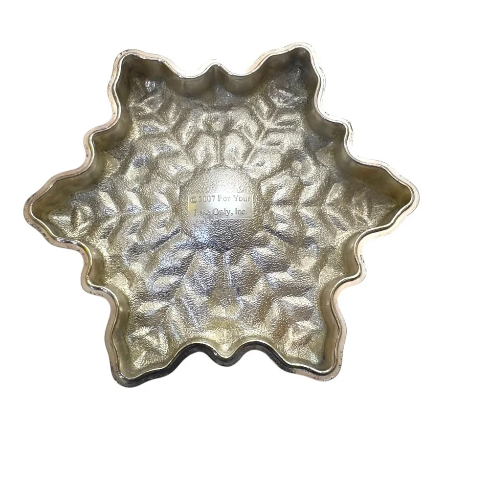 Beautiful Snowflake 2007 For Your Ease Only Trinket Jewerly Box